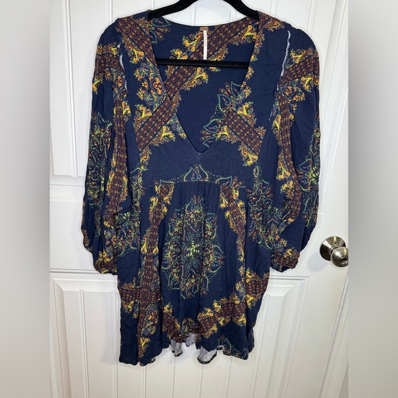 Free People Girl Talk Boho Paisley Printed Tunic Top - Picture 2 of 8